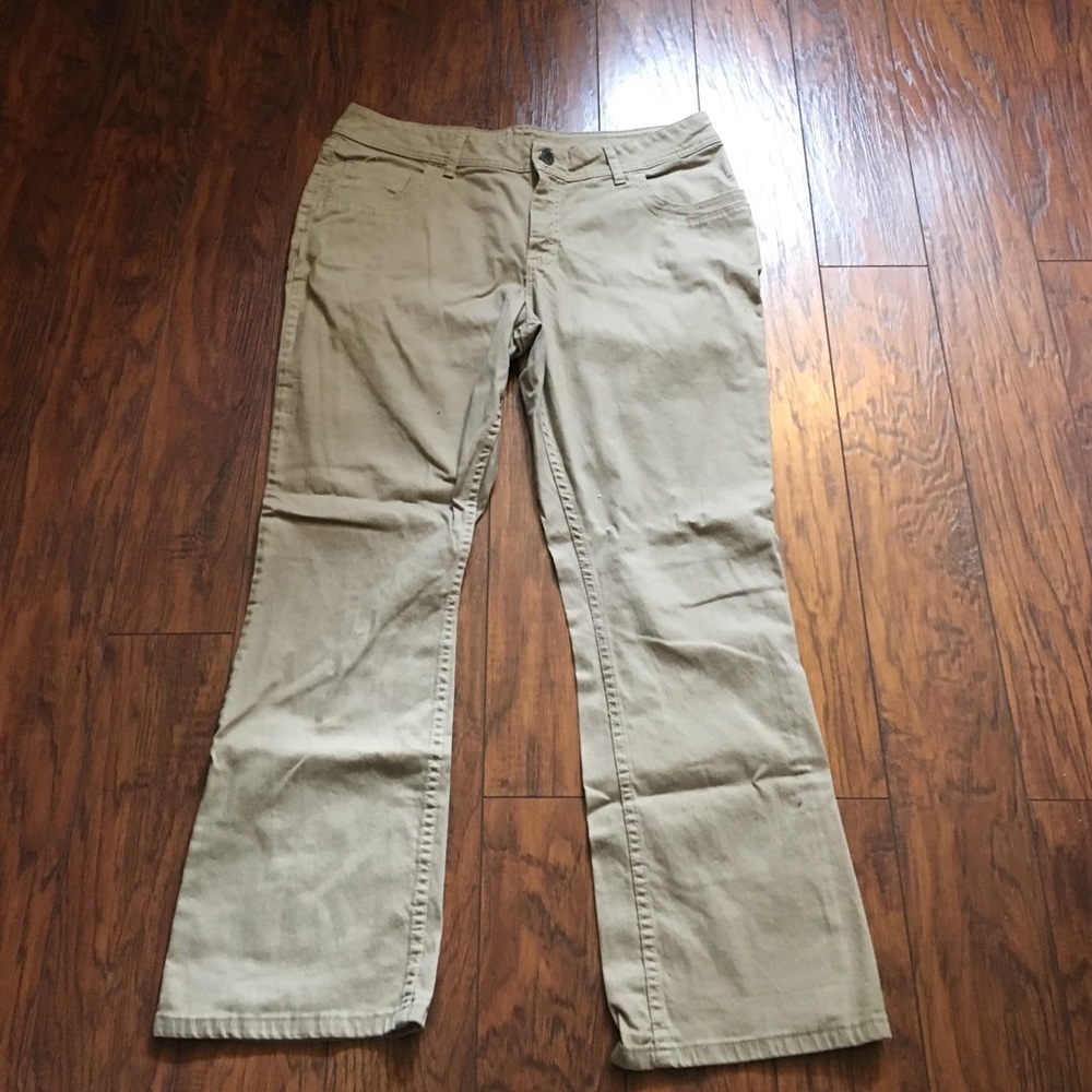Khaki pants